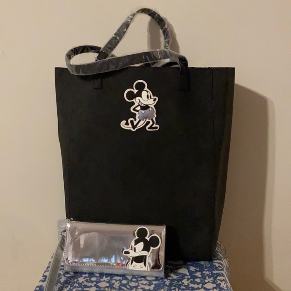 Mickey Mouse tote and wallet Disney bundle - Picture 1 of 9
